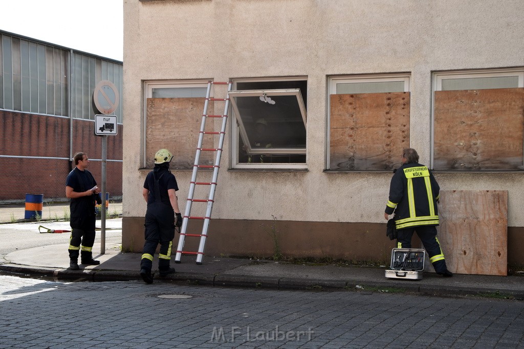 Feuer Koeln Niehl Niehler Hafen Hansakai P34.JPG - Miklos Laubert